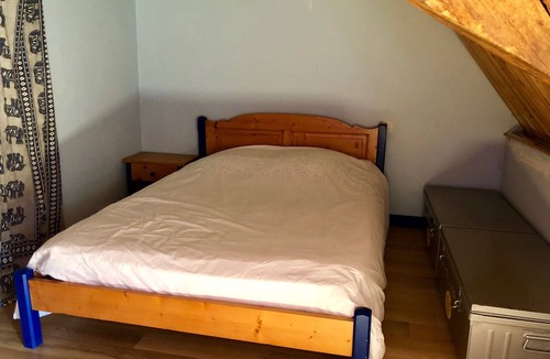 Nyoiseau House | Large country house