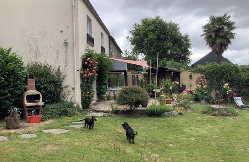 Serent House | Large Country House