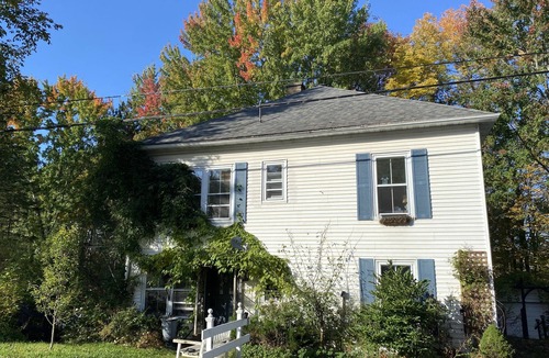 Austin House | Large country house in the Eastern Townships,Québec, Canada