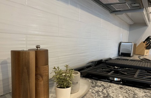 Bella Vista House | Large Covered Deck + Fireplace + Bike Station