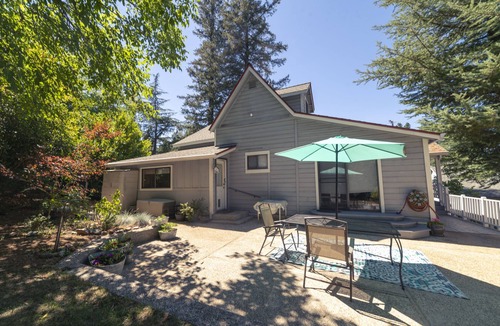 Nevada City Cottage | Large Cozy House Close to Town and Park