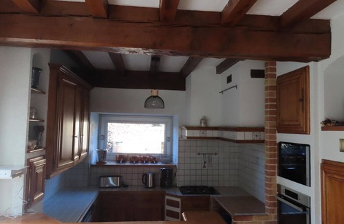 Boucey Cottage | Large cozy house, internet access, pets allowed