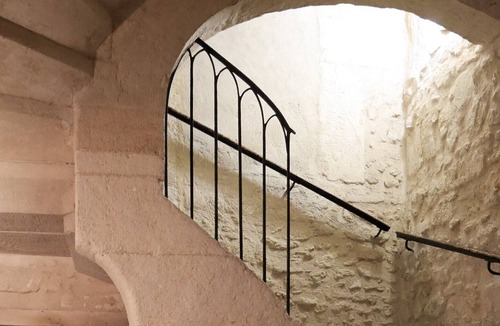 Montpellier City-Centre Apartment | LARGE COZY SUITE IN THE MEDIEVAL CENTER OF MONTPELLIER