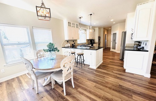 Sutter Creek House | Large custom built home .5 miles from Downtown Sutter Creek