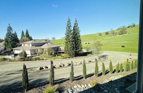 Sutter Creek House | Large custom built home .5 miles from Downtown Sutter Creek