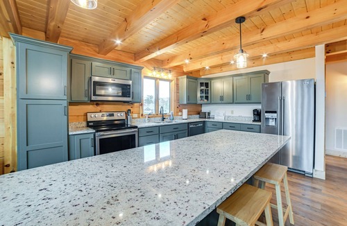 Gilbertsville Cabin | Large Deck & Shared Dock: Cabin on Kentucky Lake!