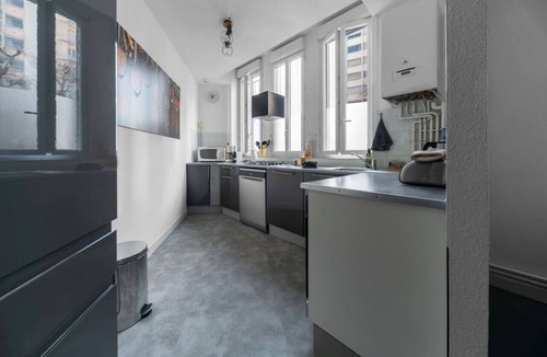 Champ-Capelet Apartment | Large design and bright apartment, free parking