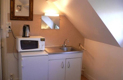 Le Mesnil-Esnard House | Large detached comfortable room