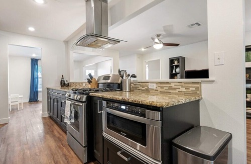 Wooten House | Large Dining, Open Floor Plan by AustinGetaways