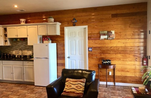 Ruidoso Cabin | Large downstairs rental.1 bedroom.Full size kitchen.walk in shower No sharing