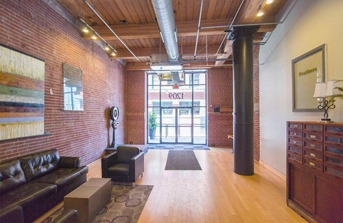 Downtown West Apartment | Large Downtown Renovated Loft