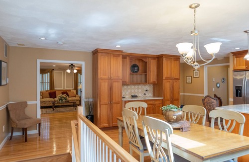 East Greenwich House | Large executive home w/pool on a private 2 acres