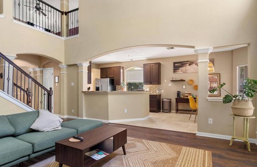 Manor House | Large family and pet friendly home with game room, multiple TVs, and ping pong!