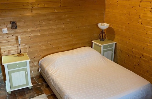 Le Pradet Other | Large family farmhouse in the countryside sleeps 16 adults 2 km from the sea