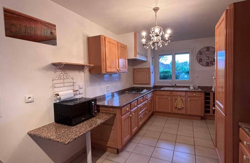 Mandres-les-Roses House | Large family home near Paris and Disney