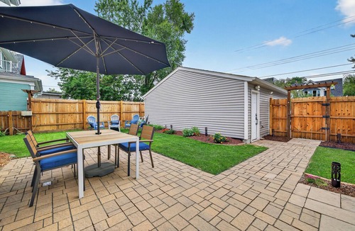 Powderhorn House | Large Family-friendly 5-bdrm Homebase, Central Comfortable Easy Check-in