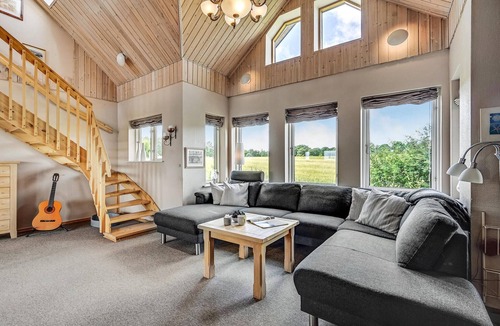Randers House | Large family friendly cottage with jacuzzi and fjord view