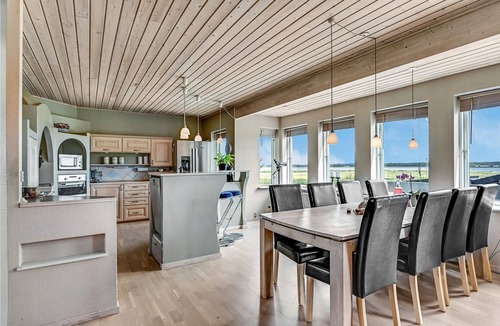 Randers House | Large family friendly cottage with jacuzzi and fjord view