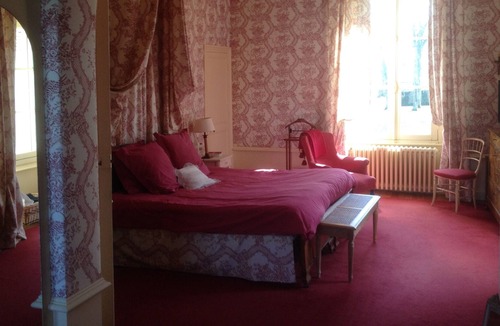 Vouille House | Large Family-friendly House With Walled In 4 Acre Grounds In Quiet Small Village