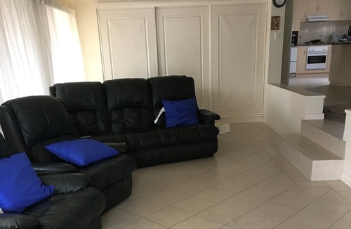 Port Hughes House | Large family getaway