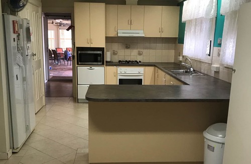 Port Hughes House | Large family getaway