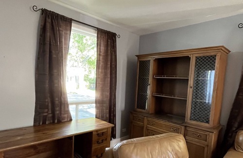 Garson House | Large family home in copper cliff. Sleeps 8.
