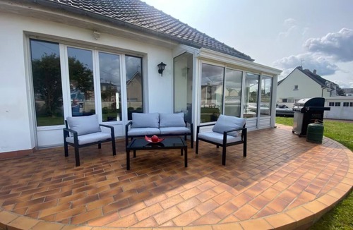 Asnelles House | Large family home 50m from the beach