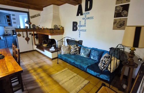 Puivert House | Large family home, close to Lake Puivert, free wifi, pets welcome