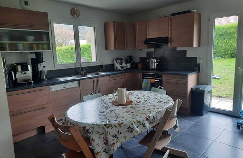 Seynod House | Large family home in Annecy 6 bedrooms 12 people 15 minutes from the lake!
