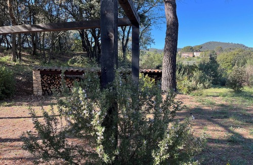 Puget House | Large family home in the countryside with private pool at the foot of the Luberon mountains