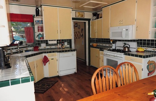 Tahoe Vista House | Large family home near North Lake Tahoe beaches & ski areas - Rhapsody Lodge