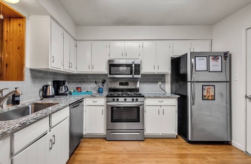 Tulsa House | Large Family Home near EXPO/Downtown/TU