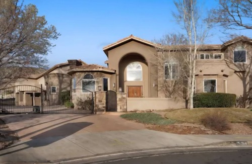 Northeast Heights House | Large family home