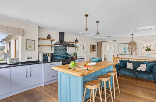 Dittisham House | Large family home with River Views