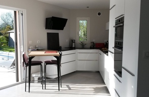 Guerande House | Large family home with heated outdoor pool, near medieval town