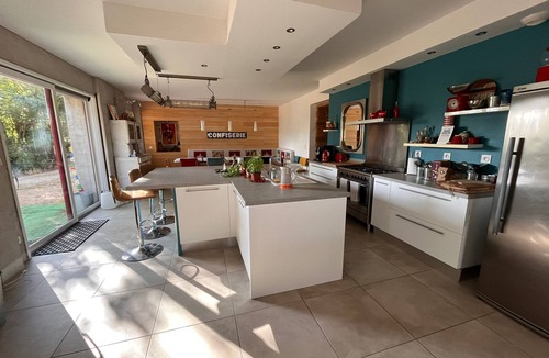 Serignac House | Large family home with swimming pool ideal for holidays with friends or family