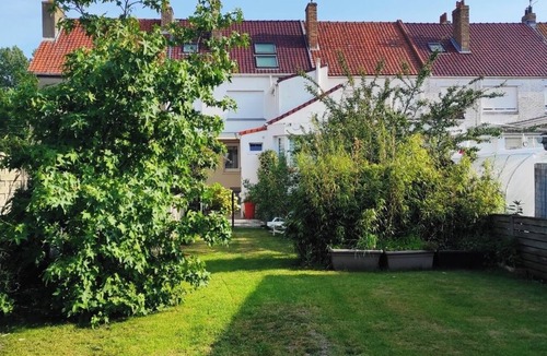 Bray-Dunes House | Large family house 13 pers 5 min beach 10 min park Plopsaland Plopsaqua