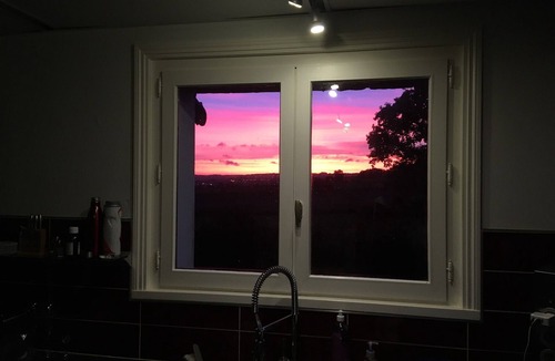 Carly House | Large family property with stunning views (Jacuzzi & fire pit)