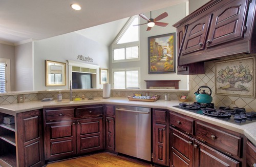 Owasso House | Large family retreat with amazing pool in Owasso