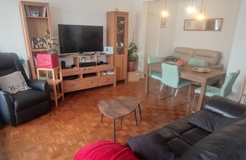 Saint-Fargeau Apartment | Large family space in bright apartment - Paris 20ᵉ at the foot of the metro