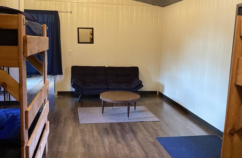 Port Matilda Cabin | Large Family Suite - Sleep 6 plus