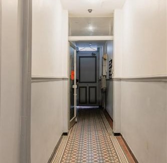 Les Halles Apartment | Large Flat Louvre Pont Neuf 48 M2