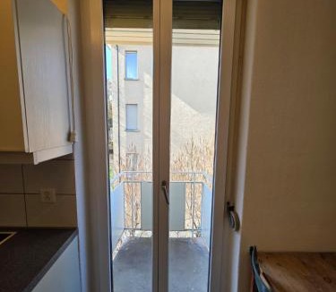 Alt-Wiedikon Apartment | Large Flats, Zurich City Center - SCH