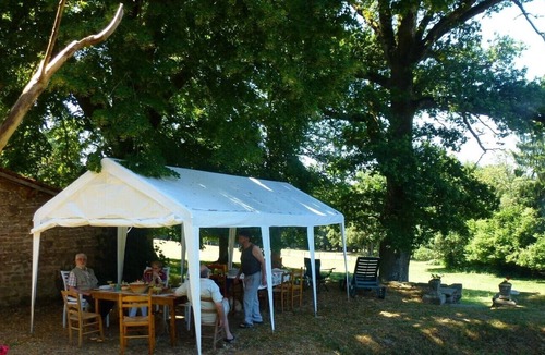 La Nouaille Cottage | Large forest lodge