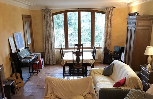 La Nouaille Cottage | Large forest lodge