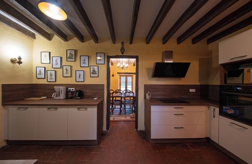 Cloyes-les-Trois-Rivieres House | Large, secluded house on the waterfront