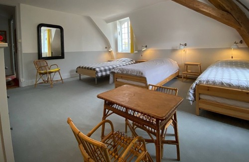 Saint-Barthelemy-d'Anjou Villa | Large estate with heated pool 10 min from Angers