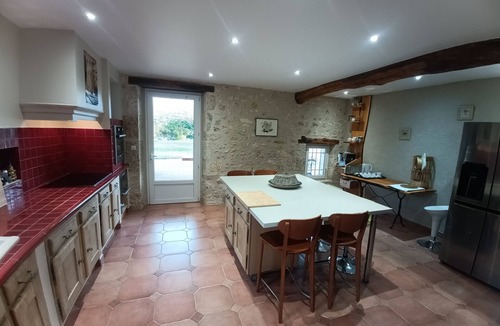 Sainte-Colombe-de-Villeneuve Villa | Large listed house * with private heated swimming pool on 2 hectares