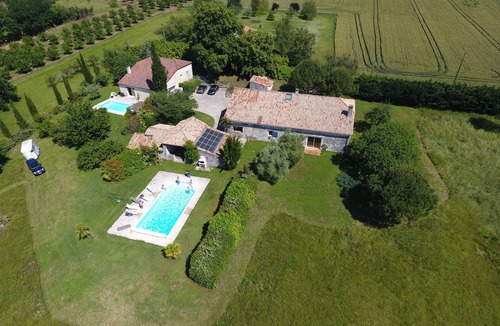 Sainte-Colombe-de-Villeneuve Villa | Large listed house * with private heated swimming pool on 2 hectares