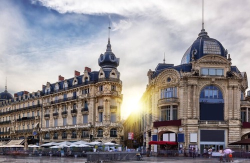 Clermont-l'Herault Apartment | Large, fully renovated apartment.